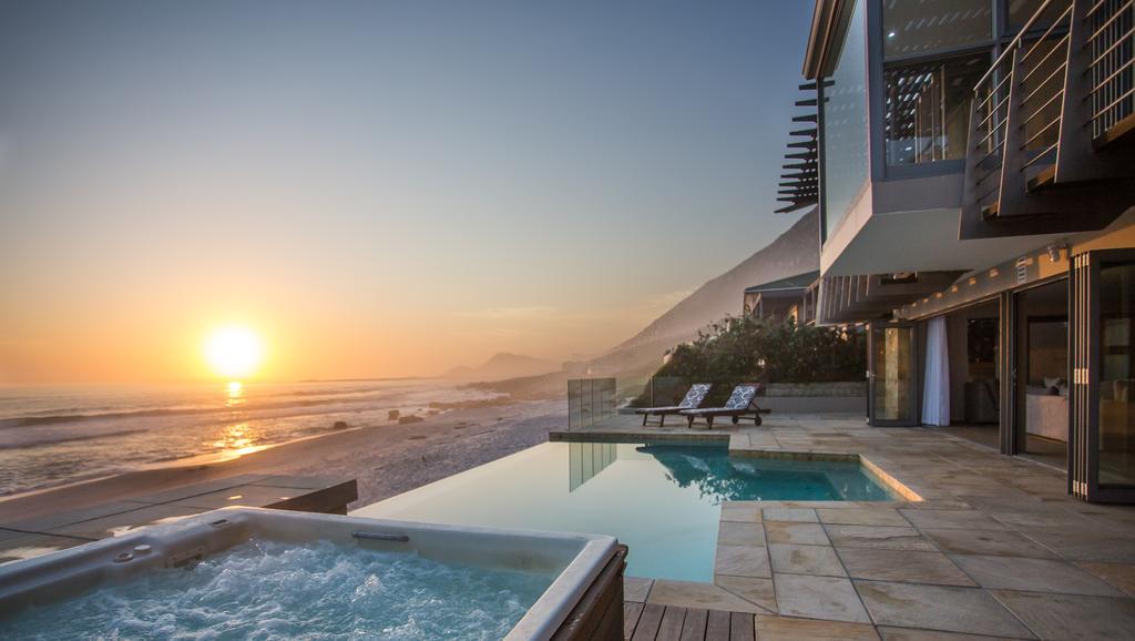 Villa Misty Cliffs Scarborough Exterior foto