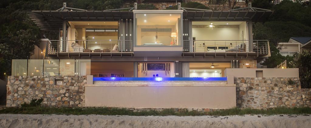 Villa Misty Cliffs Scarborough Exterior foto