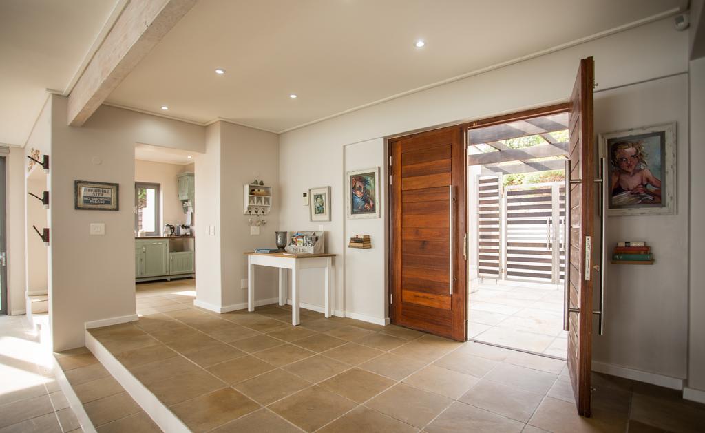 Villa Misty Cliffs Scarborough Exterior foto